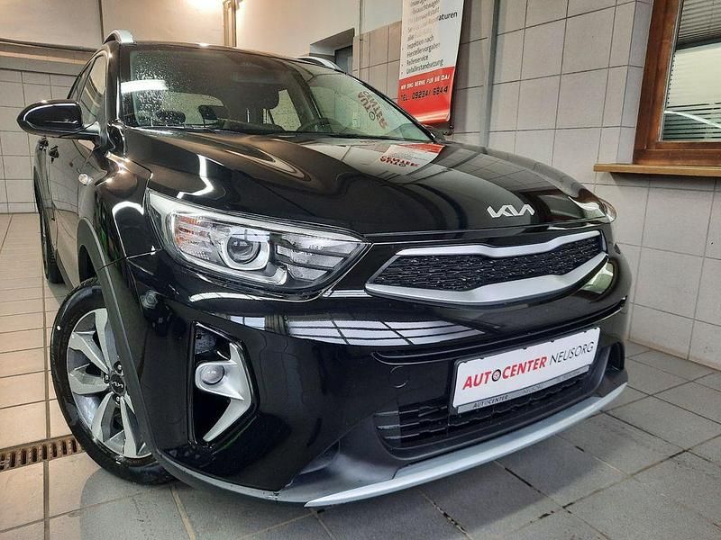 Schwarz Neu 2025 Kia Stonic SUV | 18.600 € (Guter Preis) - Bild 1/4