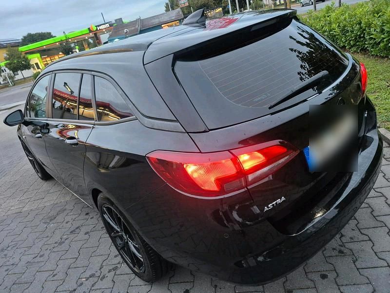 Gebraucht Opel Astra 136 PS (100 kW) 2016 Schwarz Kombi