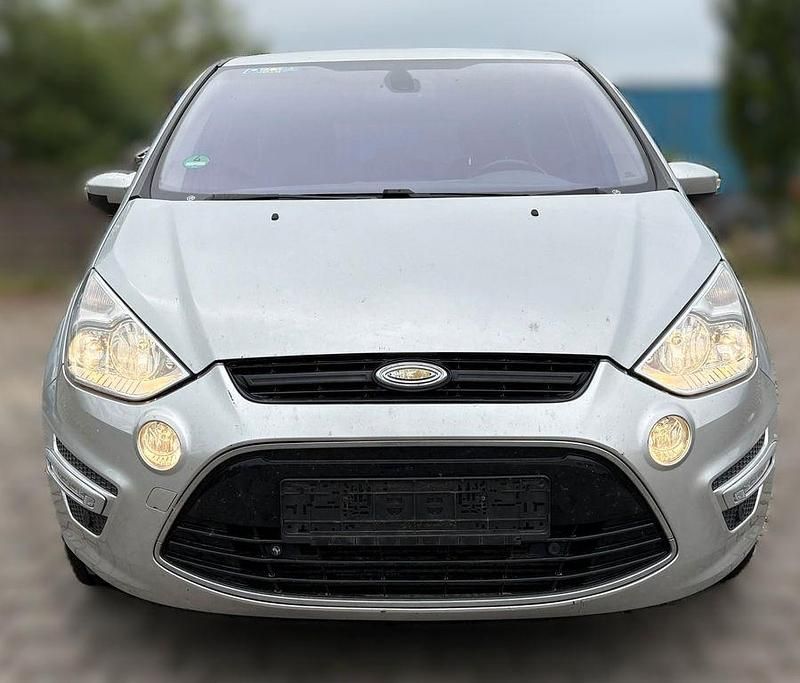 Gebraucht Ford S-MAX Titanium 200 PS (147 kW) 2011 Silber Van / Kleinbus