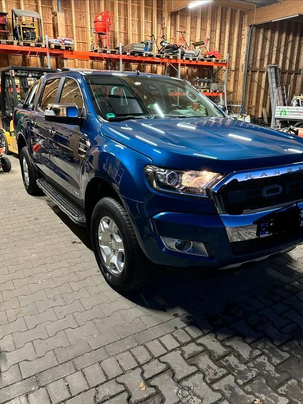 Blau Gebraucht 2019 Ford Ranger Limited Abholung | 26.000 € (Guter Preis) - Bild 1/4
