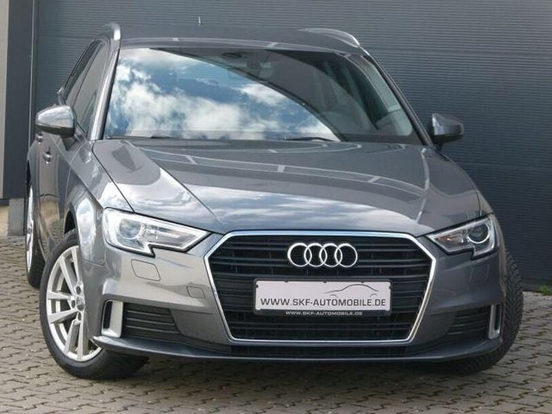 Gebraucht Audi A3 Comfort 221 PS (162 kW) 2016 Andere Limousine