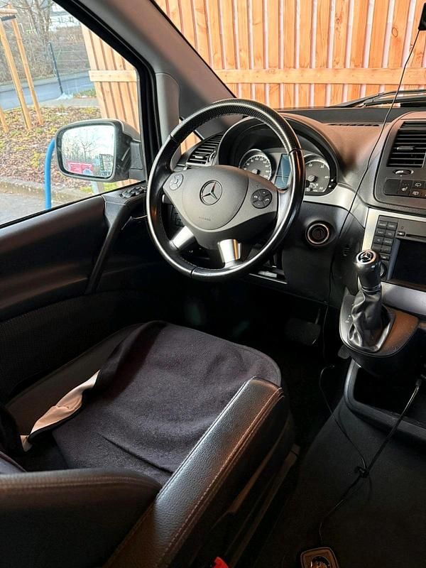 Gebraucht Mercedes Viano 2013 Silber Van / Kleinbus
