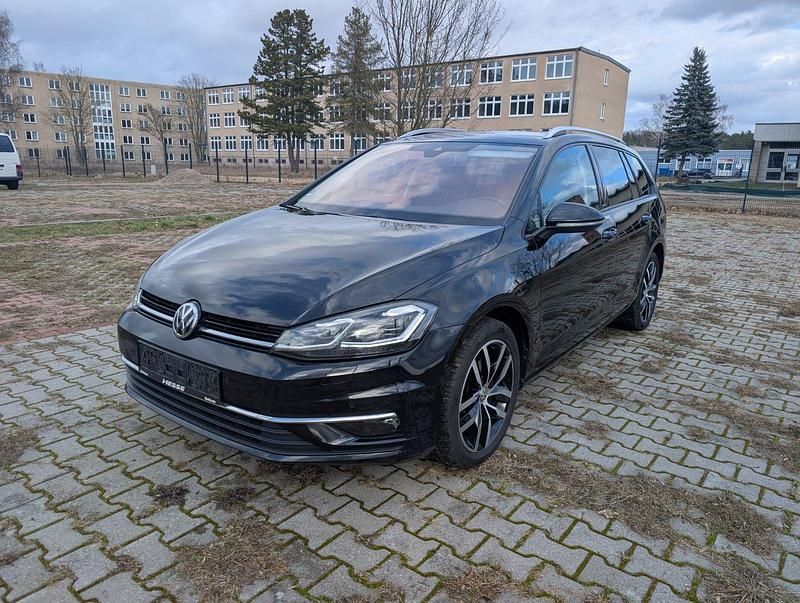 Gebraucht VW Golf VII IQ Drive 150 PS (110 kW) 2019 Schwarz Kombi