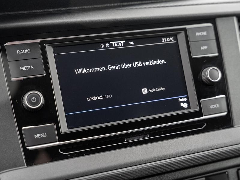 Gebraucht VW T6.1 110 PS (80 kW) 2024 Weiß Van