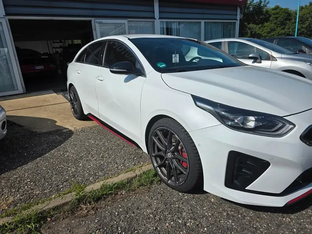 Gebraucht Kia ProCeed GT 204 PS (150 kW) 2019 Weiß Kombi