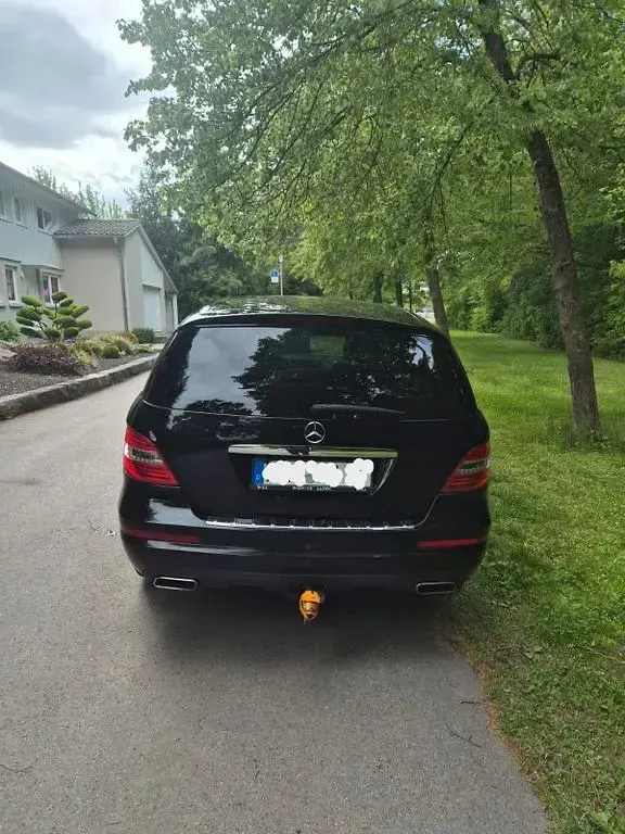 Gebraucht Mercedes R300 190 PS (139 kW) 2010 Schwarz Van / Kleinbus
