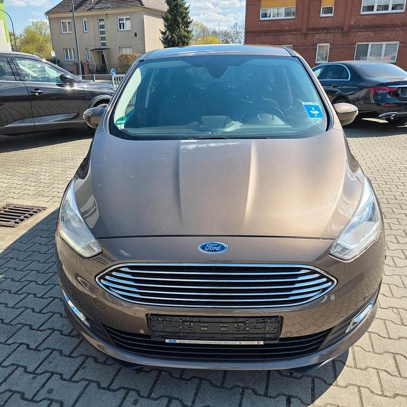 Gebraucht Ford C-MAX Titanium 120 PS (88 kW) 2016 Toffeebraun metallic Van / Kleinbus