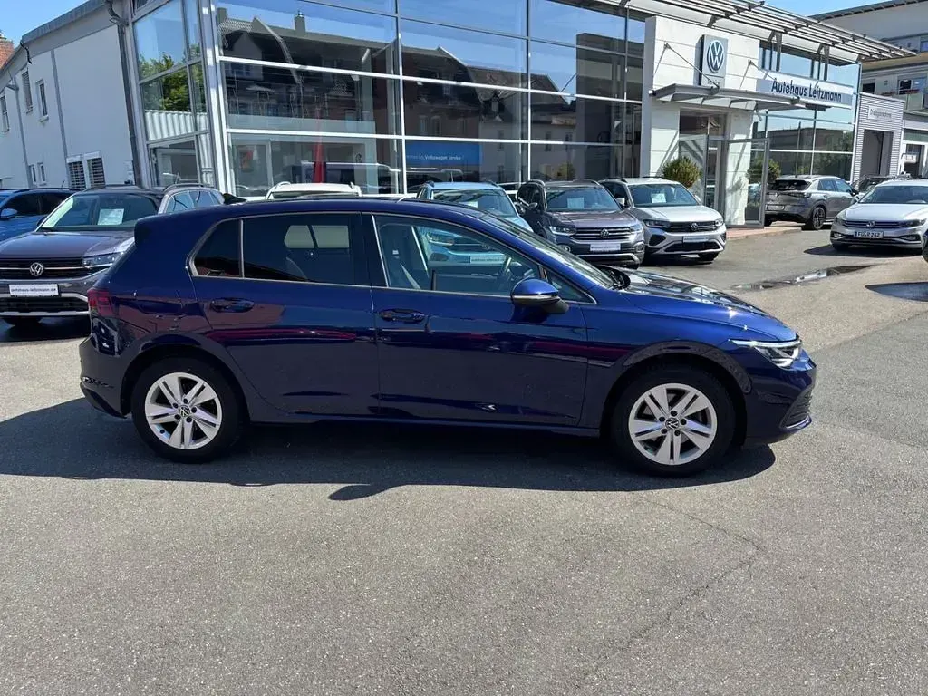 Gebraucht VW Golf VIII Pro 110 PS (80 kW) 2020 Blau Limousine