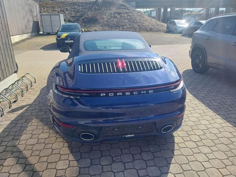 Gebraucht Porsche 992 450 PS (330 kW) 2024 Blau Cabrio