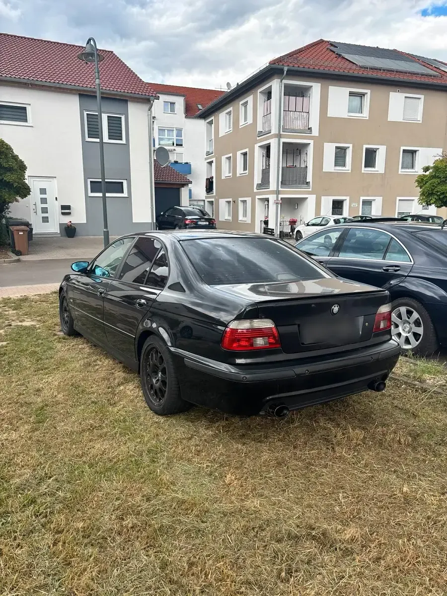 Gebraucht BMW 525 M Sport 200 PS (147 kW) 2001 Schwarz Limousine