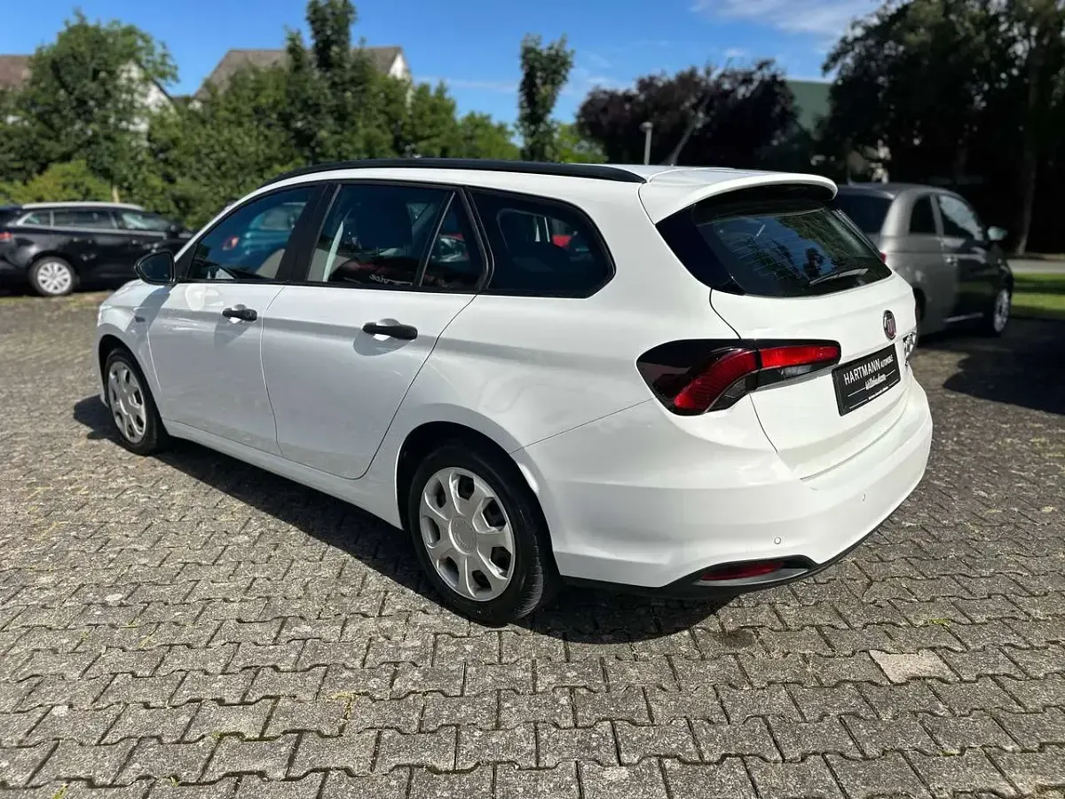 Gebraucht Fiat Tipo More 120 PS (88 kW) 2018 Bianco 249 Kombi