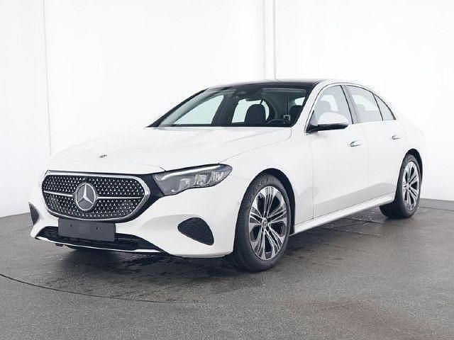 Gebraucht 2024 Mercedes E220 Avantgarde | 48.420 € (Superpreis) - Bild 1/4