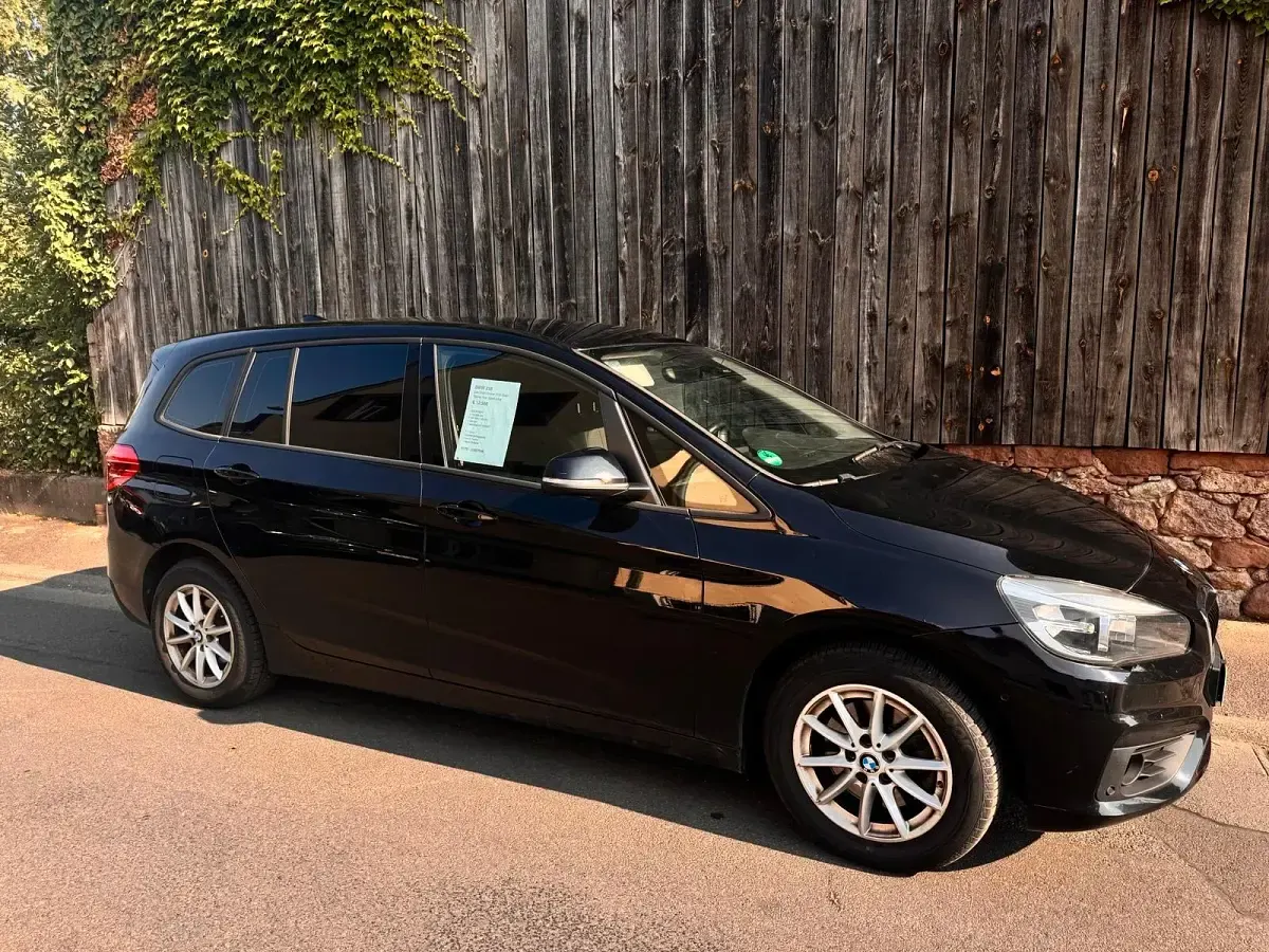 Gebraucht BMW 218 Gran Tourer 136 PS (100 kW) 2017 Schwarz Van / Kleinbus