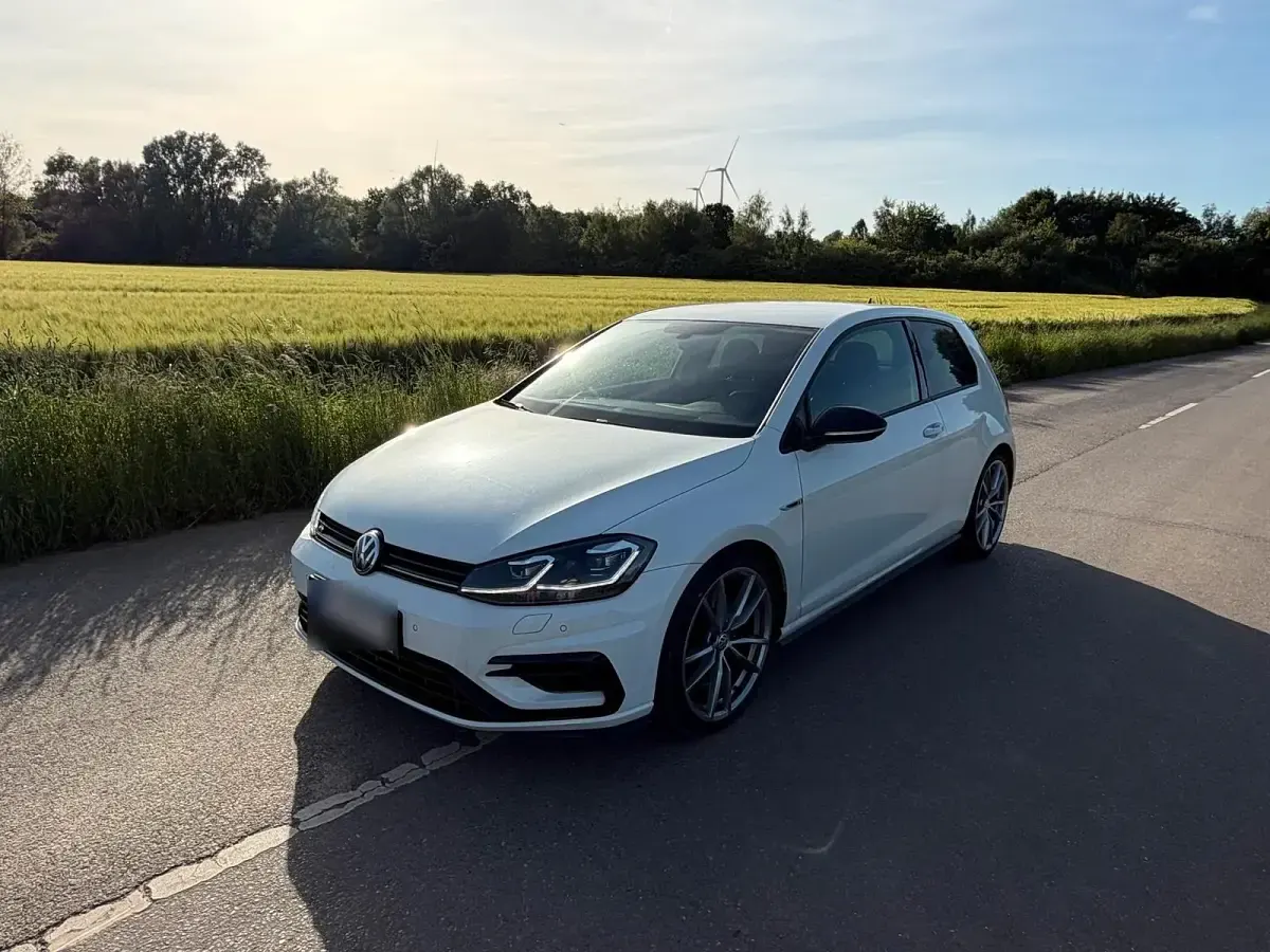Gebraucht VW Golf VII R 310 PS (228 kW) 2017 Weiß Limousine