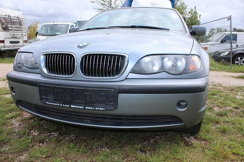 Gebraucht BMW 318 143 PS (105 kW) 2004 Grau Limousine