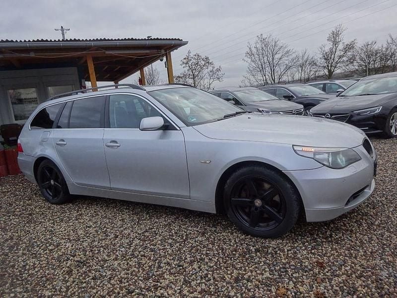 Gebraucht BMW 525 218 PS (160 kW) 2007 Silber Kombi