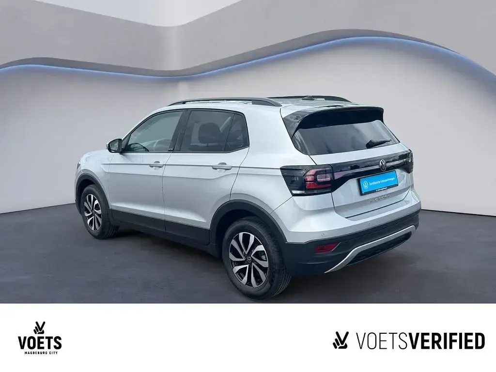 Używany VW T-Cross Active 110 KM (80 kW) 2022 Srebrny SUV