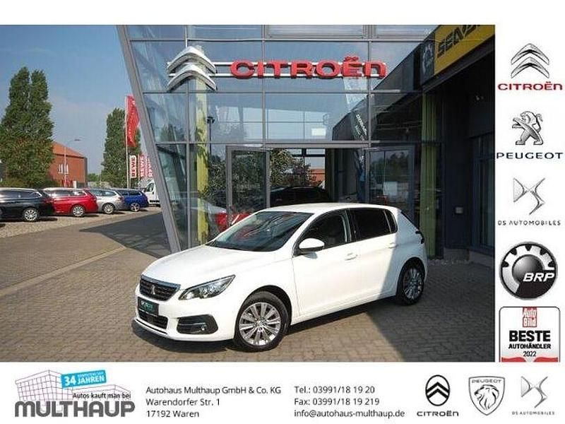 Weiß Gebraucht 2021 Peugeot 308 Allure Limousine | 14.440 € (Fairer Preis) - Bild 1/4