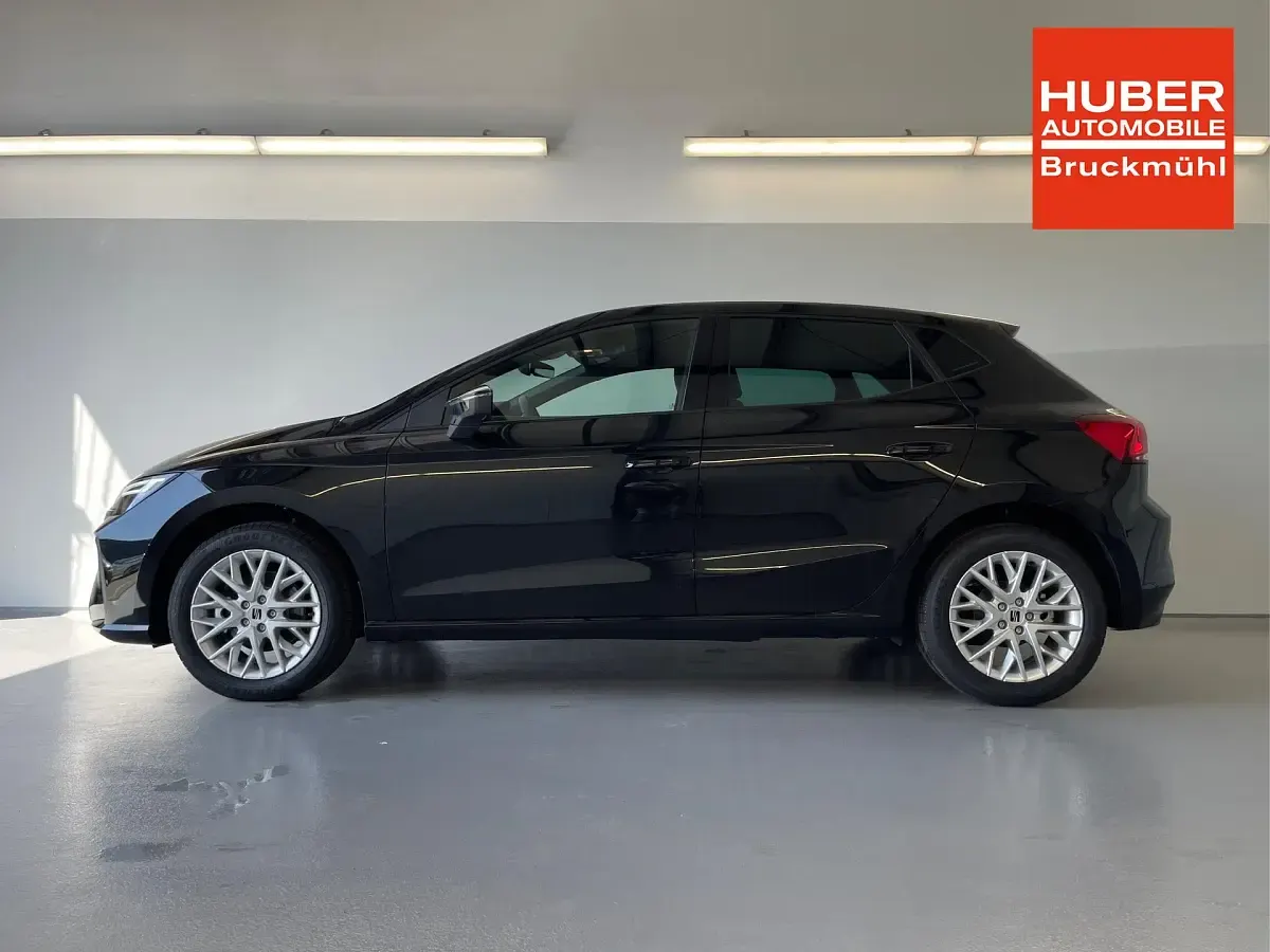 Neu Seat Ibiza Style 116 PS (85 kW) 2026 [0e0e] midnight schwarz metallic Kleinwagen