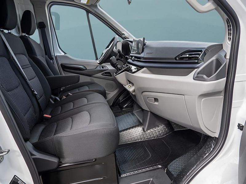 Second-hand Maxus V90 148 CP (108 kW) 2025 Alb Van