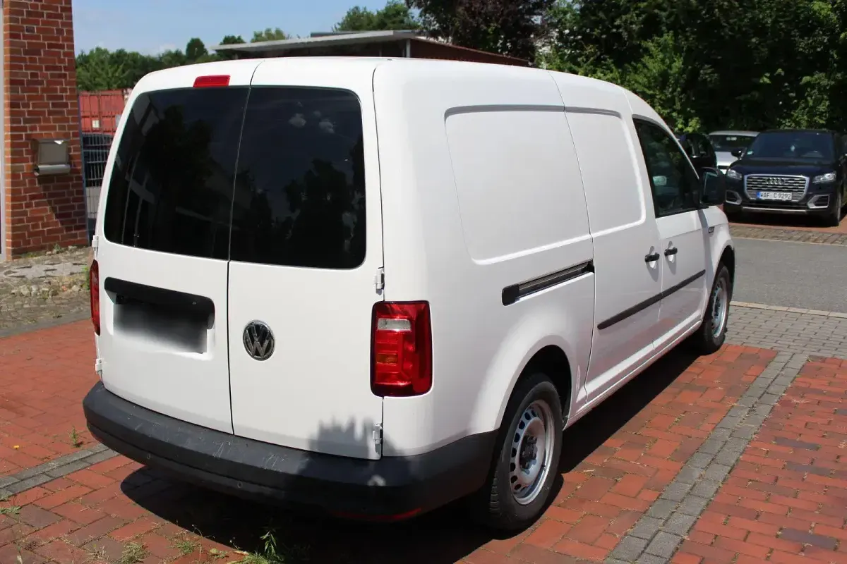 Gebraucht VW Caddy Maxi 102 PS (75 kW) 2017 Weiß Van / Kleinbus