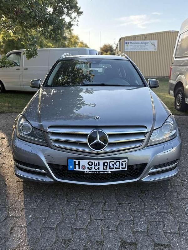Gebraucht Mercedes C200 Avantgarde 136 PS (100 kW) 2011 Kombi