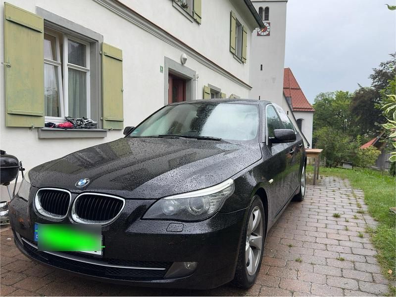 Schwarz Gebraucht 2009 BMW 520 Limousine | 7.500 € (Superpreis) - Bild 1/4