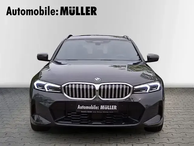Gebraucht BMW 320 M Sport 190 PS (139 kW) 2025 Dravitgrau metallic Kombi