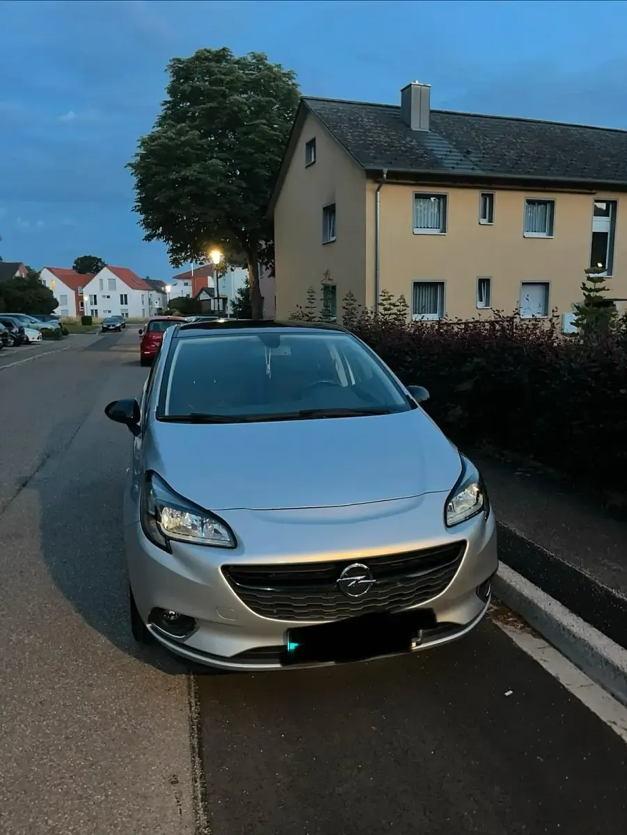 Gebraucht Opel Corsa 90 PS (66 kW) 2017 Silber Kleinwagen