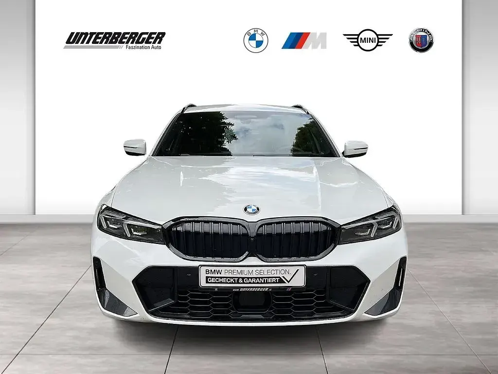 Gebraucht BMW 330 Comfort Edition 286 PS (210 kW) 2025 Weiß Kombi