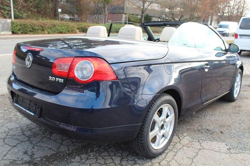 Gebraucht VW Eos 150 PS (110 kW) 2006 Blau Cabrio
