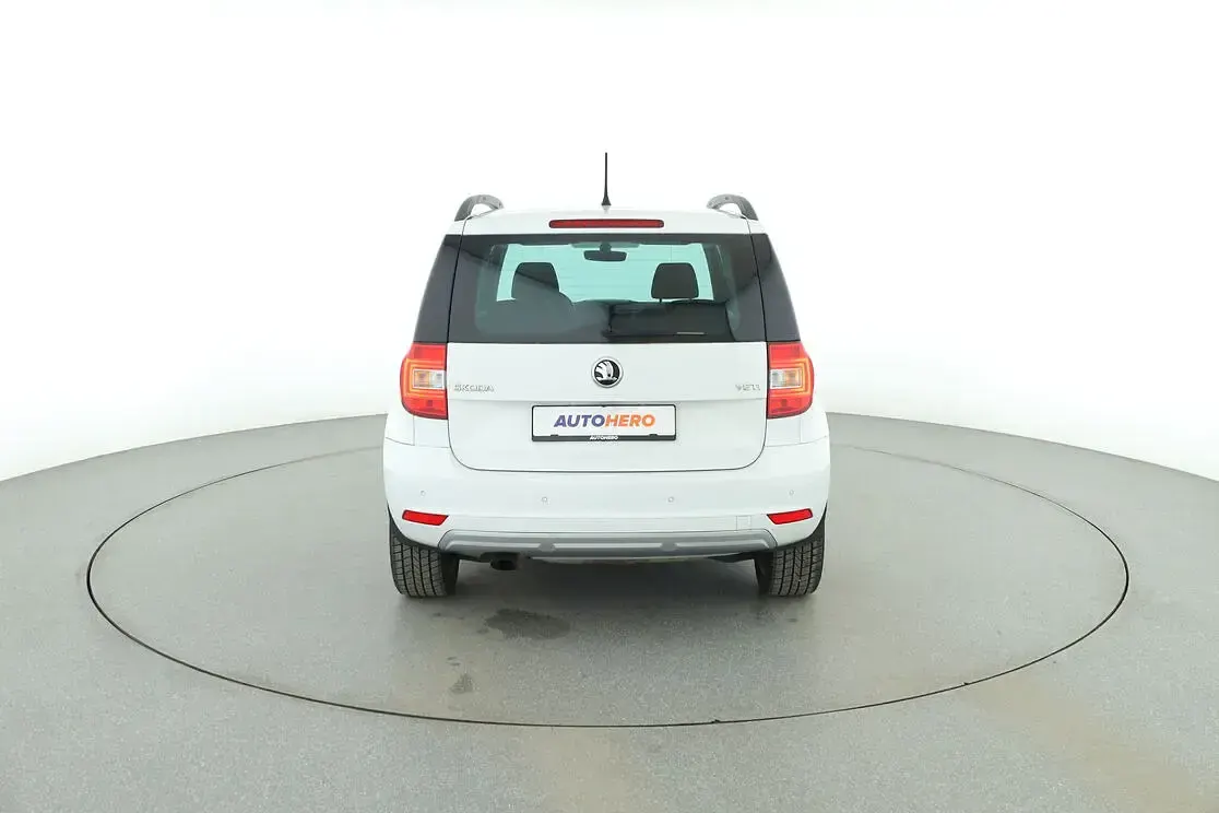 Gebraucht Skoda Yeti Drive 110 PS (80 kW) 2017 Weiß SUV