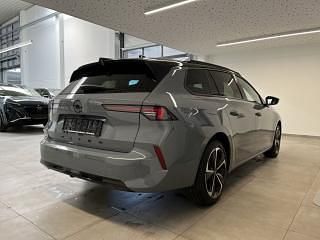 Neu Opel Astra 131 PS (96 kW) 2026 Grafik grau / dach schwarz Kombi