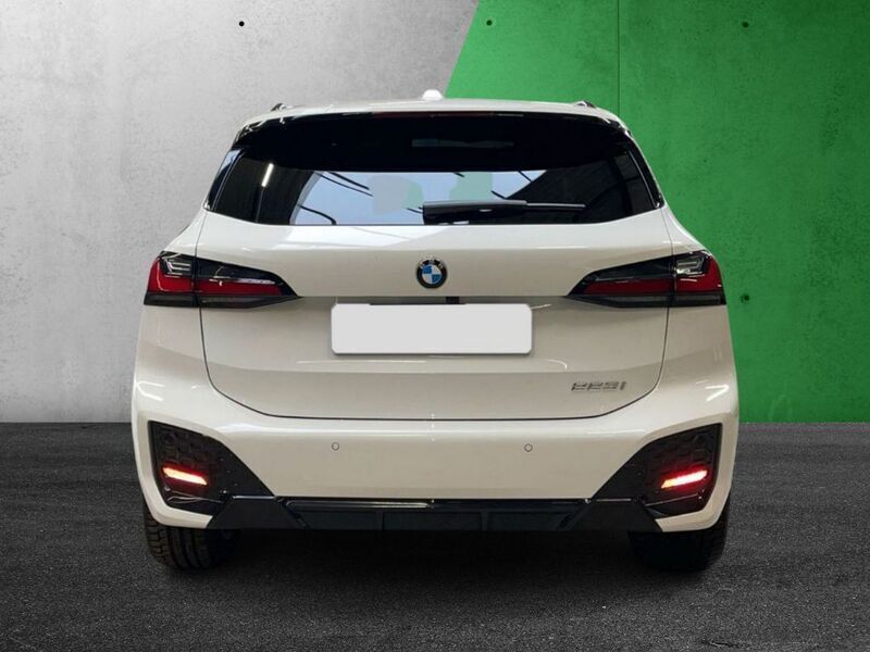 Gebraucht BMW 223 Active Tourer M Sport 218 PS (160 kW) 2024 Weiß Van / Kleinbus