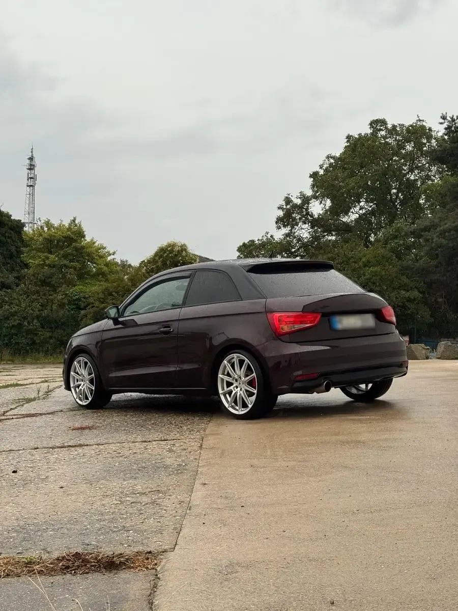 Gebraucht Audi A1 95 PS (69 kW) 2016 Rot Kleinwagen