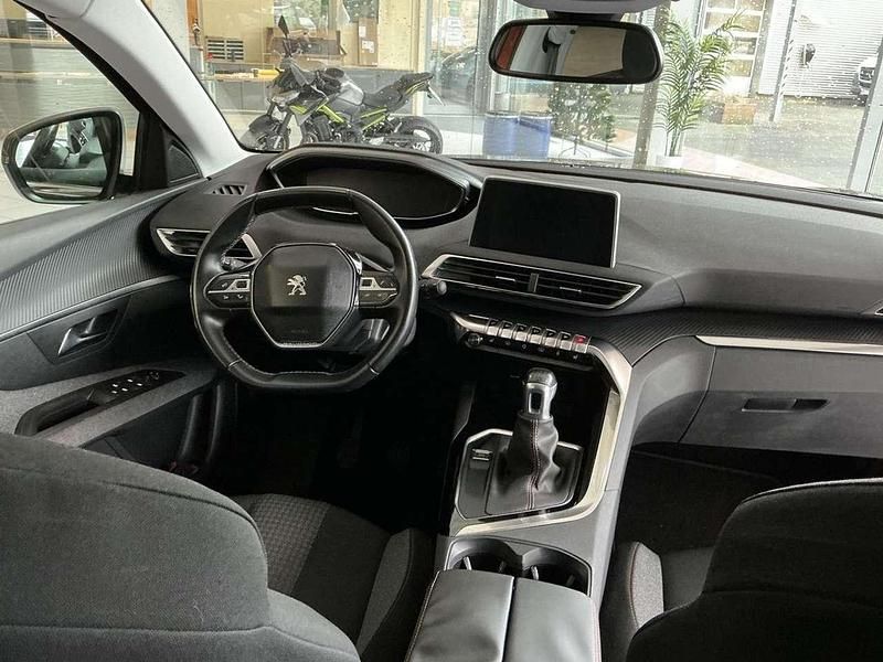 Gebraucht Peugeot 3008 Active 131 PS (96 kW) 2018 Braun SUV