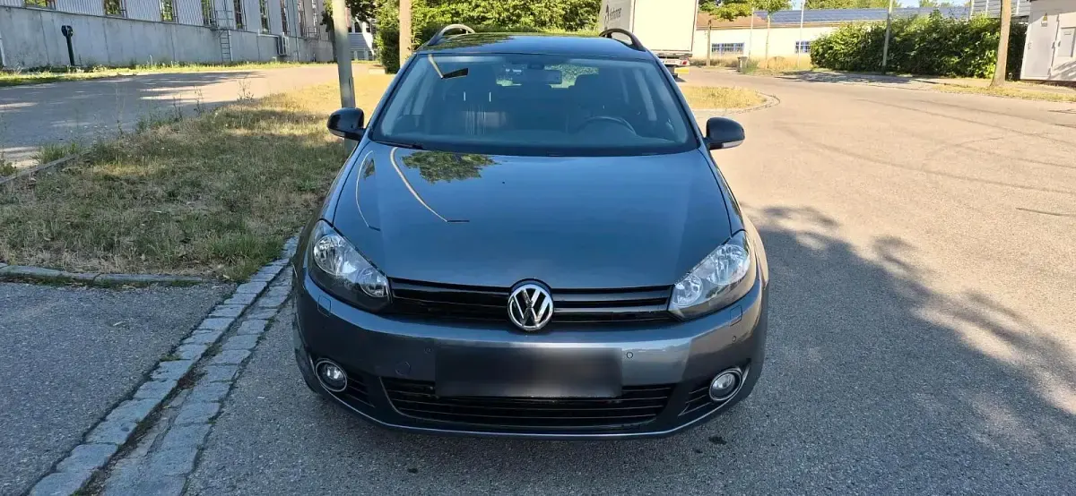 Gebraucht VW Golf VII Match 105 PS (77 kW) 2013 Grau Kombi