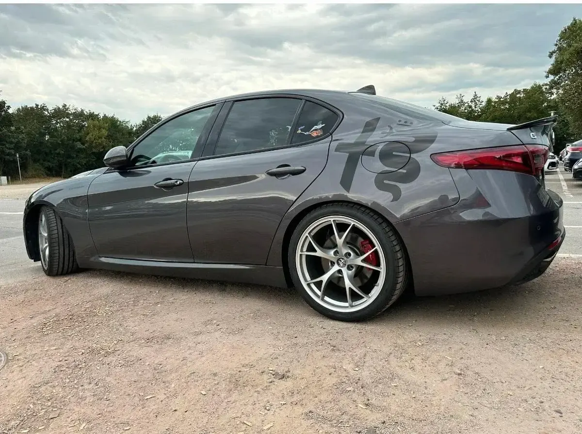 Gebraucht Alfa Romeo Giulia 300 PS (220 kW) 2018 Grau Limousine