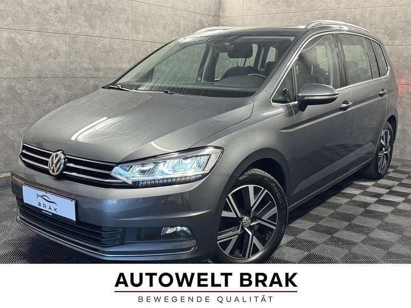Gebraucht VW Touran Highline 150 PS (110 kW) 2020 Grau Van / Kleinbus