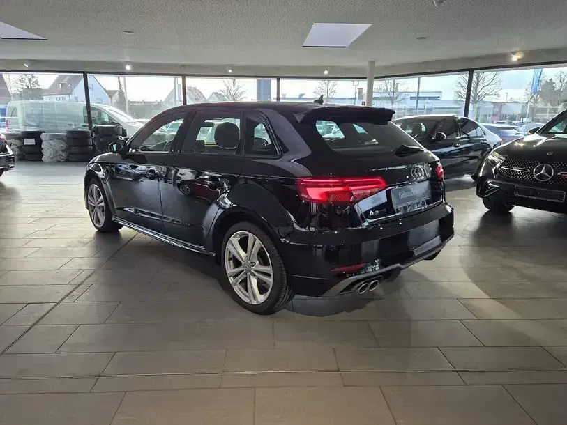 Gebraucht Audi A3 S-Line 150 PS (110 kW) 2020 Schwarz Limousine