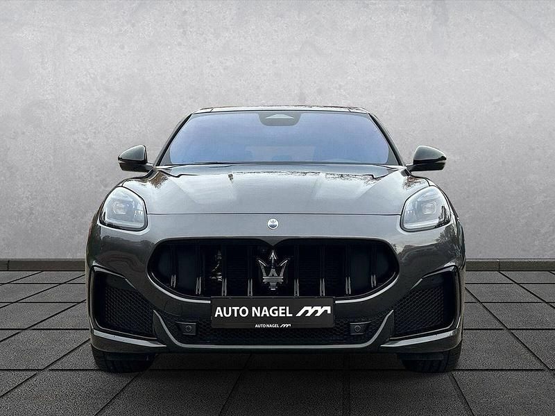 Neu Maserati Grecale 530 PS (389 kW) 2025 Grigio lava SUV