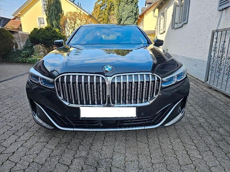 Gebraucht BMW 730 286 PS (210 kW) 2022 Schwarz Limousine