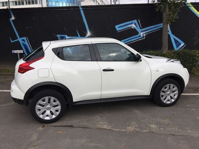 Gebraucht Nissan Juke Visia 117 PS (86 kW) 2011 Weiß metallic SUV