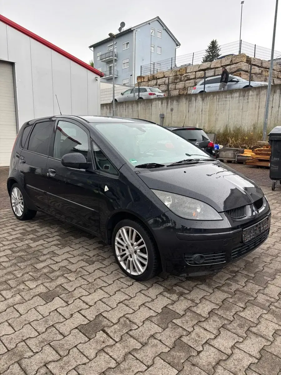 Gebraucht Mitsubishi Colt 95 PS (69 kW) 2007 Schwarz Kleinwagen
