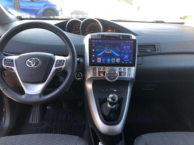 Gebraucht Toyota Verso Executive 177 PS (130 kW) 2012 Van / Kleinbus