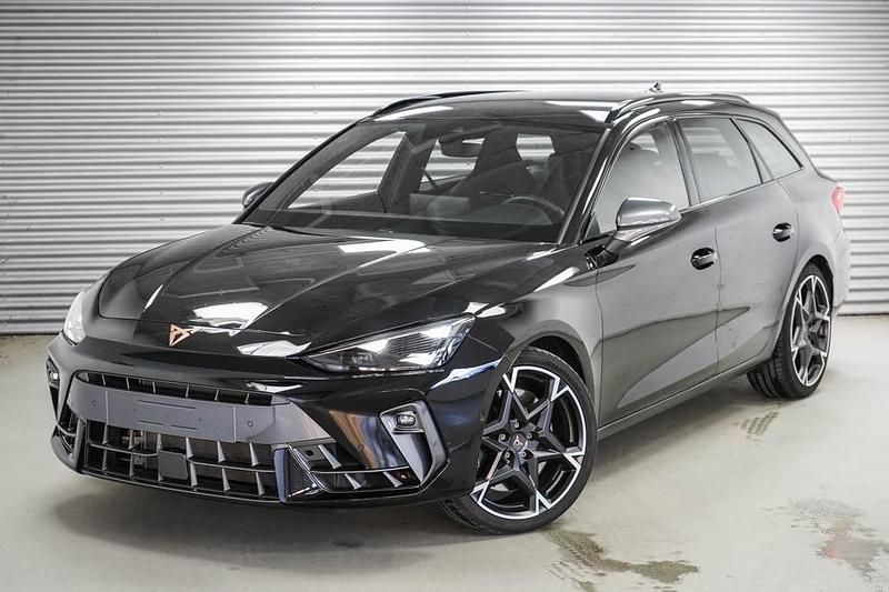 Gebraucht Cupra Leon VZ 333 PS (244 kW) 2025 Midnight black metallic (0e)
