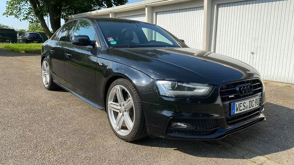 Używany Audi A4 S-Line 224 KM (164 kW) 2014 Czarny Sedan/Limuzyna