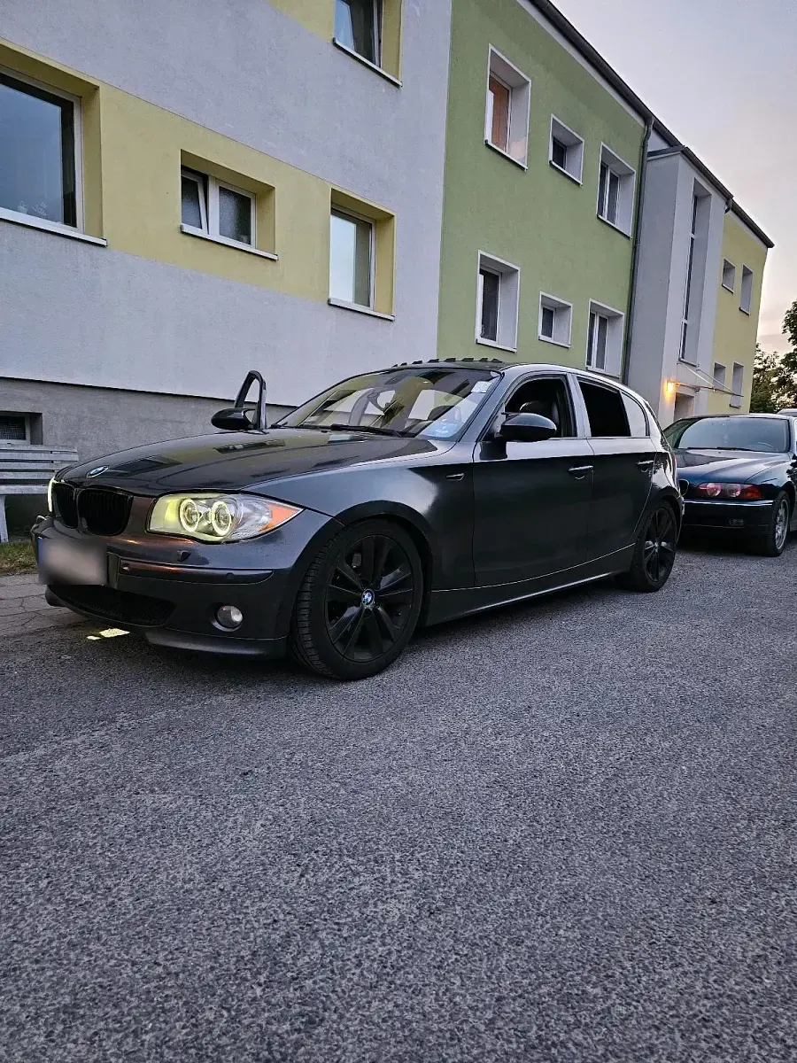 Gebraucht BMW 120 163 PS (119 kW) 2004 Schwarz Kleinwagen