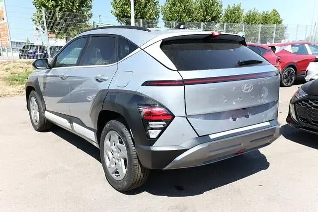 Neu Hyundai Kona N Line 150 PS (110 kW) 2026 Shimmering silver metallic shimmering silver metallic SUV