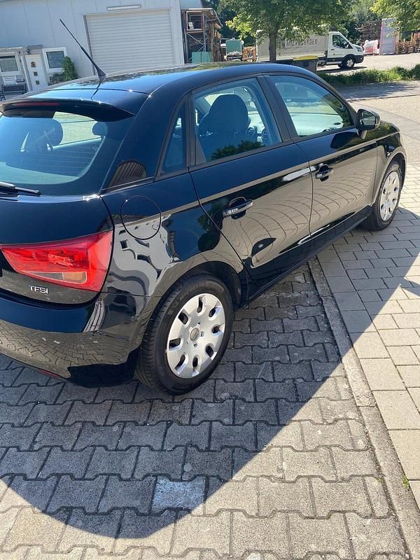 Gebraucht Audi A1 86 PS (63 kW) 2013 Schwarz Kleinwagen